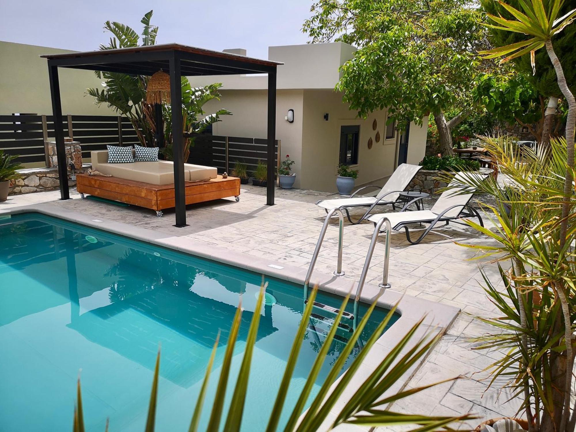 Spacious Maistrali Villa, Private Pool & Garden ロダキノ エクステリア 写真