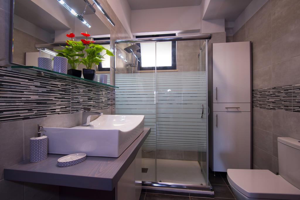 Spacious Maistrali Villa, Private Pool & Garden ロダキノ エクステリア 写真